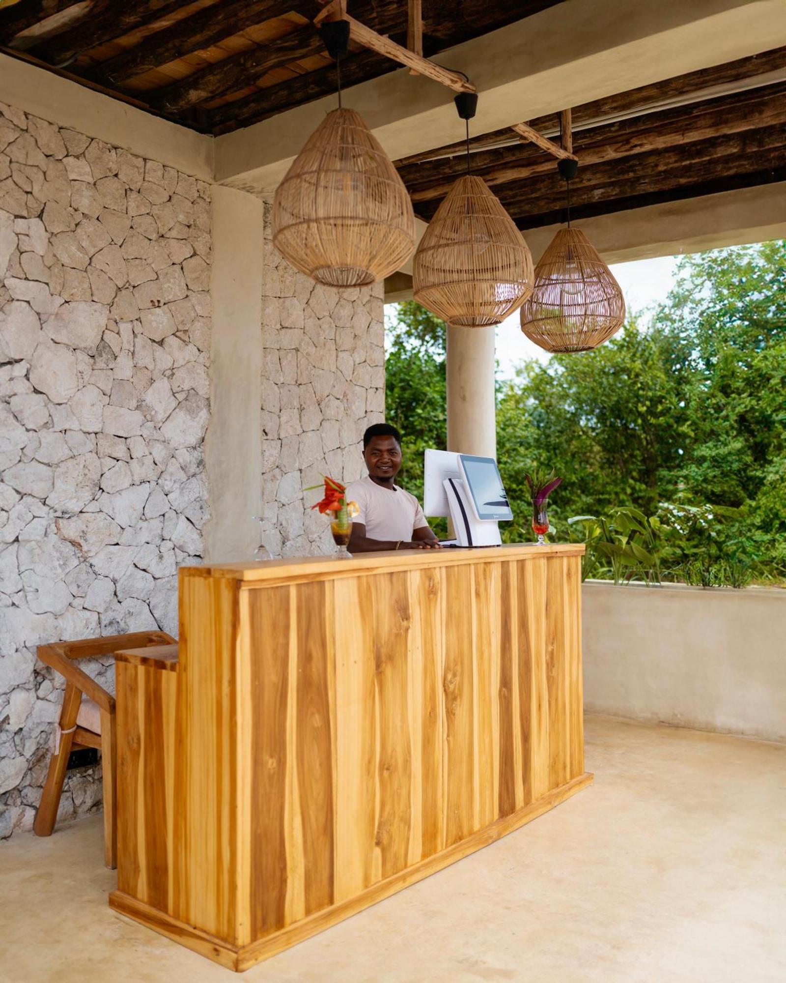 Garden Eden Lodge Джамбиани Экстерьер фото